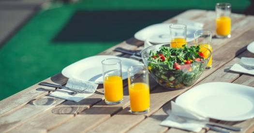Golf course dining